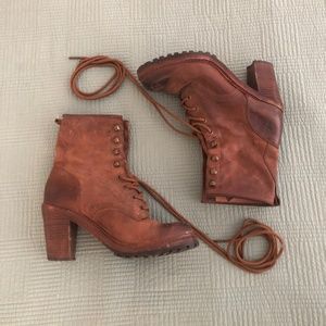 Frye Lucy Lace Up 7.5